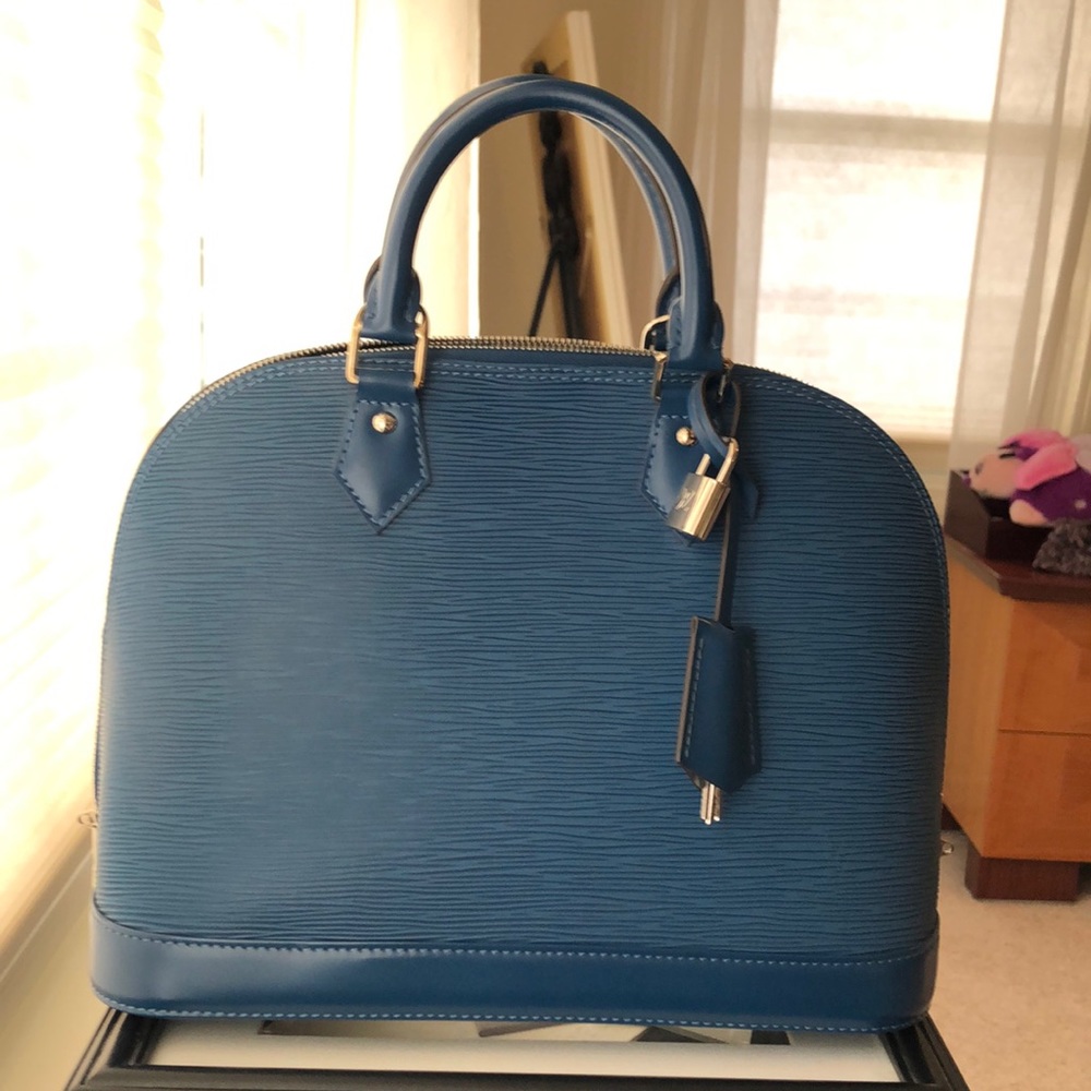 Louis Vuitton Alma PM in Saphir